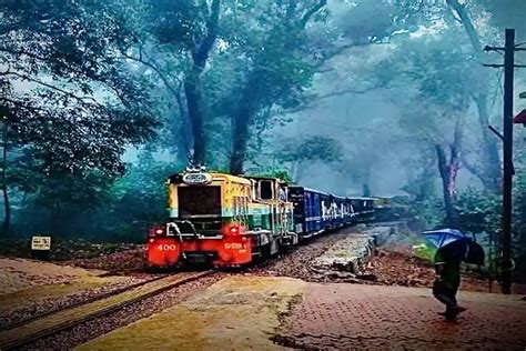 Return Of Neral Matheran Toy Train In Maharashtra Cheers Tourists