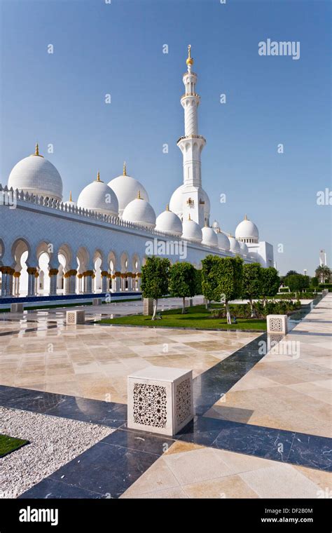 Exterior Domes Arches And Minarets Of The The Sheikh Zayed Grand