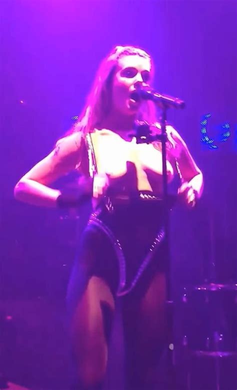 Tove Lo Tits 4 Photos TheFappening