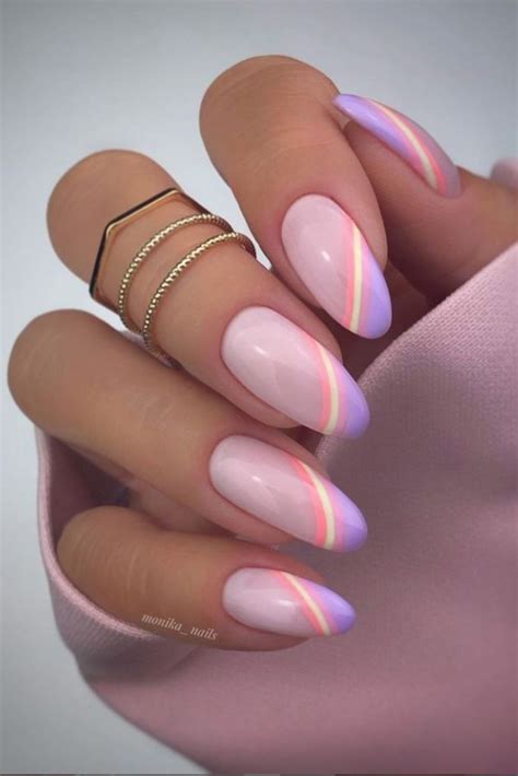 38 Trendy Almond Shaped Nail Art For Summer Nails 2021