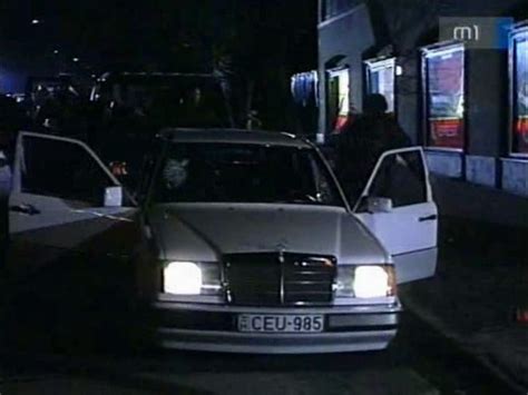 IMCDb org 1990 Mercedes Benz W124 in Szomszédok 1987 1999