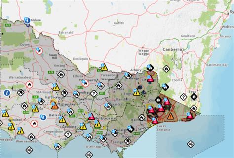 Vic emergency: Bushfire forces Melbourne locals to leave | 7NEWS.com.au