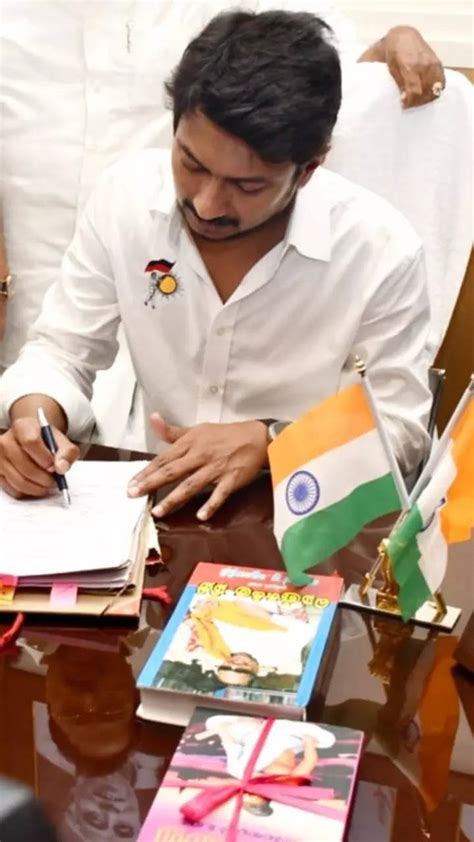 Udhayanidhi Stalin Mk Stalins Son Sworn In As Tamil Nadu Minister In