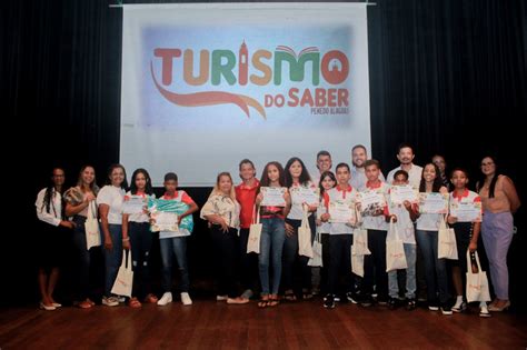 Primeira edição do Projeto Turismo do Saber premia estudantes de Penedo