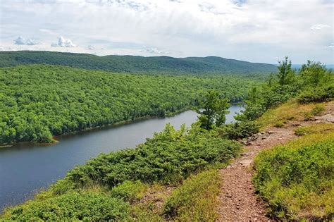 Escarpment Trail In Porcupine Mountains Photos 🌳 Up Michigan Travel