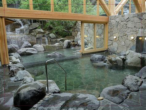 How Long to Stay in Onsen? Recommended Soaking Time – AlexRockinJapan