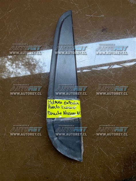 Moldura Exterior Puerta Trasera Derecha Nissan NP300 2018 10 000 Mas