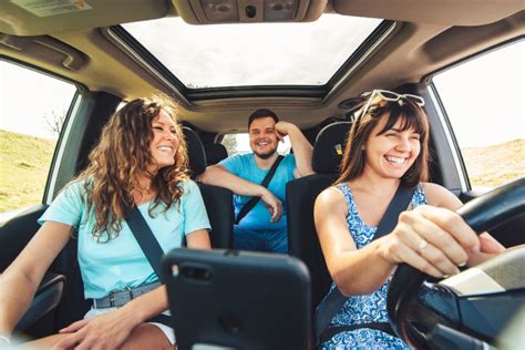 Renovar carné de conducir Si conduces el coche de tu amigo esto debes