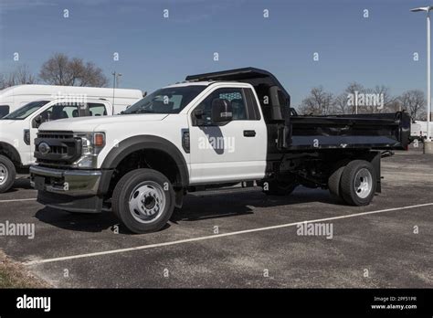 Indianapolis Circa Mars 2023 Ford F 550 Exposition De Camion De