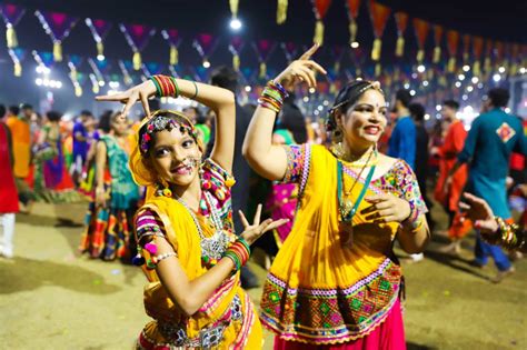 Let S Dance Garba On Navratri In Gujarat Media India Group