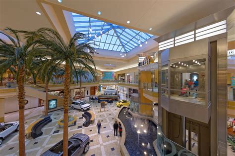 International Mall Tampa | Renaissance Tampa International Plaza Hotel