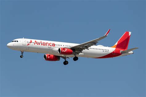 N Av Avianca El Salvador Airbus A Wl Miami Int Flickr