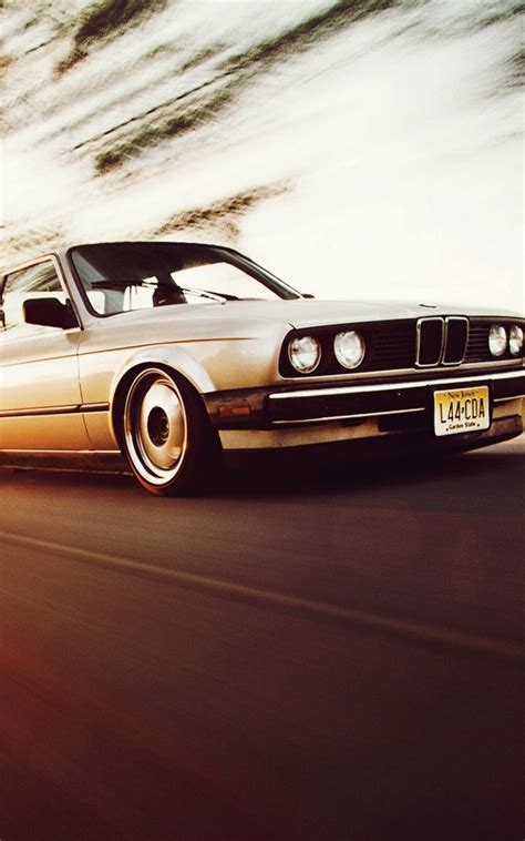 Old Bmw Wallpapers Top Free Old Bmw Backgrounds Wallpaperaccess