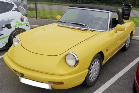 Cool Vintage Convertibles That Will Blow Your Hair Back