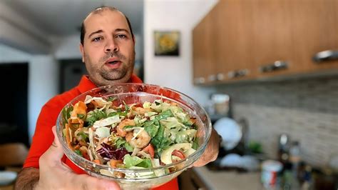 Salata Asortata Cu Creveti Si Avocado Youtube