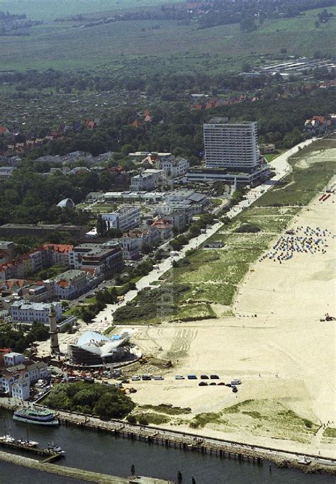 Rostock Warnem Nde Aus Der Vogelperspektive Seepromenade Und