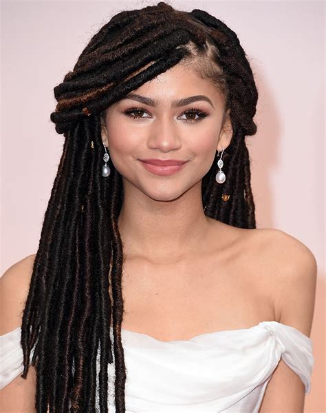 35 Zendaya Hairstyles From 2010 To 2022 Purewow