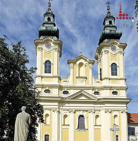 Kláštor piaristov a kostol sv Ladislava Piaristi Turistické