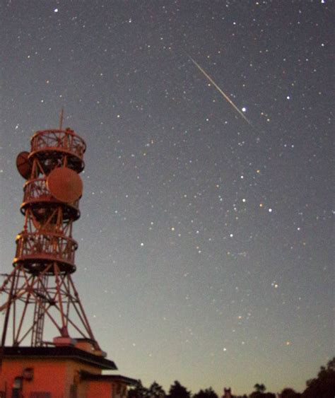 ふたご座流星群が彩る星空！15日未明に絶好の観測条件 かわらばんすぽーつ