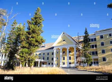 Historic Lake Yellowstone Hotel, Yellowstone National Park, Wyoming ...