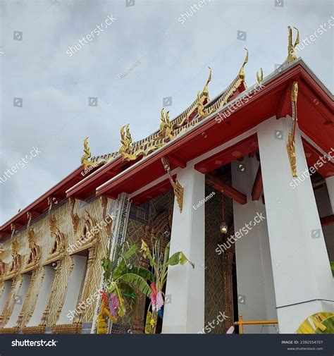 main hall pillar images stock   objects vectors