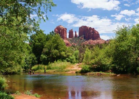 Red Rock Crossing Hiking Sedonas Most Iconic Trail