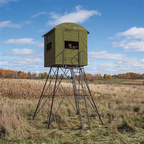 Landmark Tower And Hunting Blind Tower Tripod Stands At