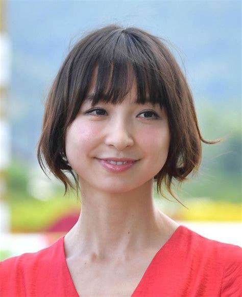 【衝撃】篠田麻里子 「離婚しない男」××姿での街歩きに「まさかのお仕置き」と反響 最速・最新 エンタメ芸能ニュースコレクト