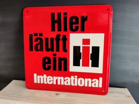 IHC Hier läuft Traktor Blechschild Oldtimer Trecker Schlepper NEU