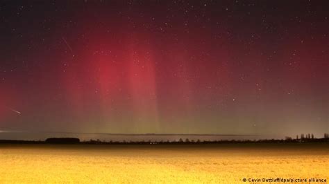 Una Potente Tormenta Solar Provoca Impresionantes Auroras Boreales En