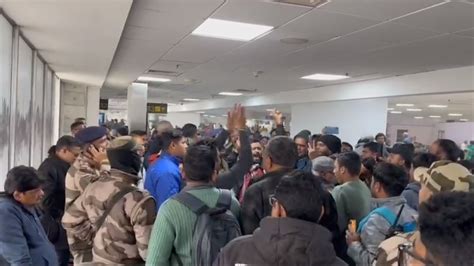 Indigo Chor Hai Flyers Protest At Delhi Airport After Airline