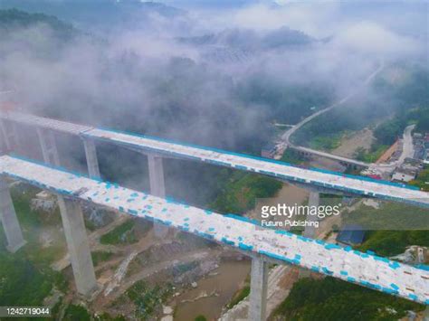 26 Anqing Yangtze River Bridge Stock Photos, High-Res Pictures, and ...