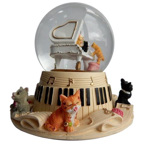 Snow globes, Musical snow globes, Snowglobes