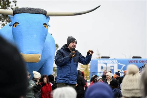 Minnesota DFL candidates make 'Get out the Vote' tour stop in Bemidji ...