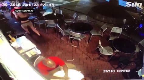 Georgia Waitress Slams Man To The Ground After He Grabs Her Butt Youtube