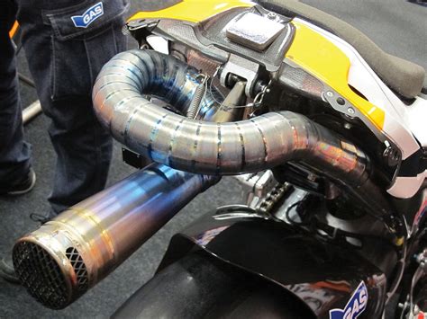 Motorcycle Exhaust Systems Explained Performance Bike Exhausted System