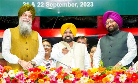 PUNJAB VIDHAN SABHA GOES PAPERLESS AS CM LAUNCHES NEVA APPLICATION