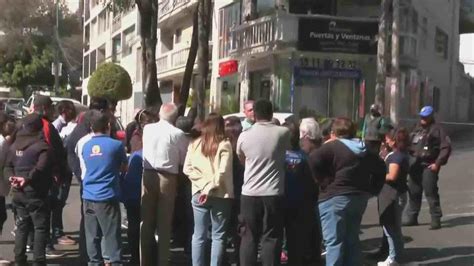 Por Segundo Día Vecinos Bloquean Avenida Alencastre por Falta de Agua