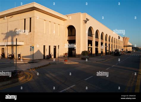 Malta international airport hi-res stock photography and images - Alamy