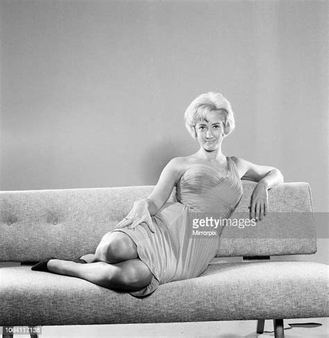 Liz Fraser English Actress Pictured At Daily Mirror Studio London