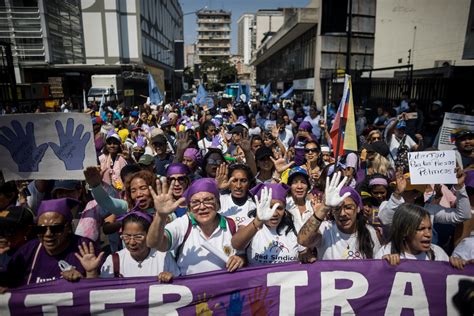 Las mujeres venezolanas marcharon en Caracas para exigir la liberación