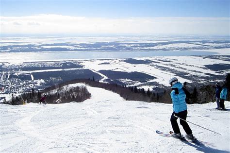 Suivez Le Guide Au Mont Sainte Anne Zone Ski