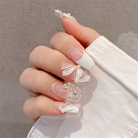 100 Mẫu nail đẹp chụp ảnh cưới để tôn lên vẻ đẹp quyến rũ của bạn