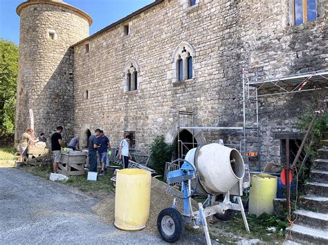 Un chantier de bénévoles pour restaurer la tour du Viala du Pas de Jaux