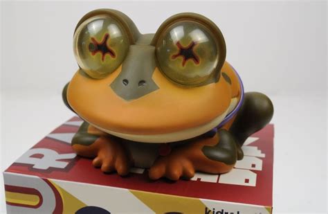 Kidrobot Kid Robot Hypnotoad 5 Vinyl Figure By Futurama And Kidrobot