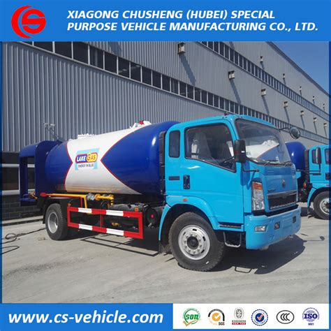 HOWO 4X2 10000liters LPG Filling Dispenser Truck 5tons China 5tons