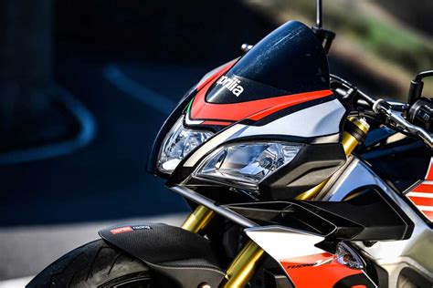 Aprilia Tuono V Rr Present Specs Performance Photos