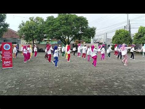 Dame Un Besito Line Dance Choreo By Herman Baso INA Demo By