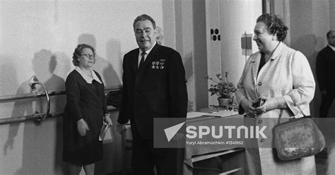 Leonid Brezhnev With His Wife Sputnik Mediabank