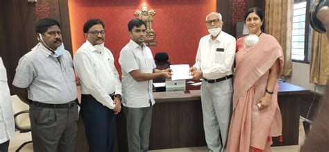 Amara Raja Group donates Rs.6 crores to CM relief Fund – Motorindia